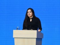 Президент Ильхам Алиев и Первая леди Мехрибан Алиева приняли участие в республиканском собрании, посвященном Дню азербайджанской молодежи (ФОТО)