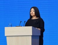 Президент Ильхам Алиев и Первая леди Мехрибан Алиева приняли участие в республиканском собрании, посвященном Дню азербайджанской молодежи (ФОТО)