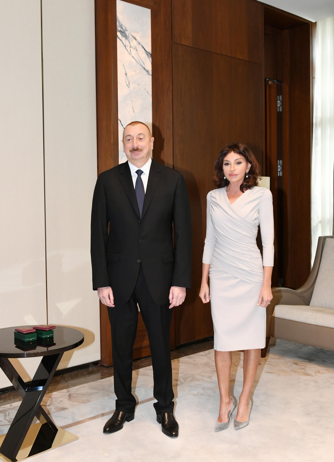 Президент Ильхам Алиев и Первая леди Мехрибан Алиева встретились с проживающими в Украине соотечественниками Сабиром и Умудом Шириновыми (ФОТО)