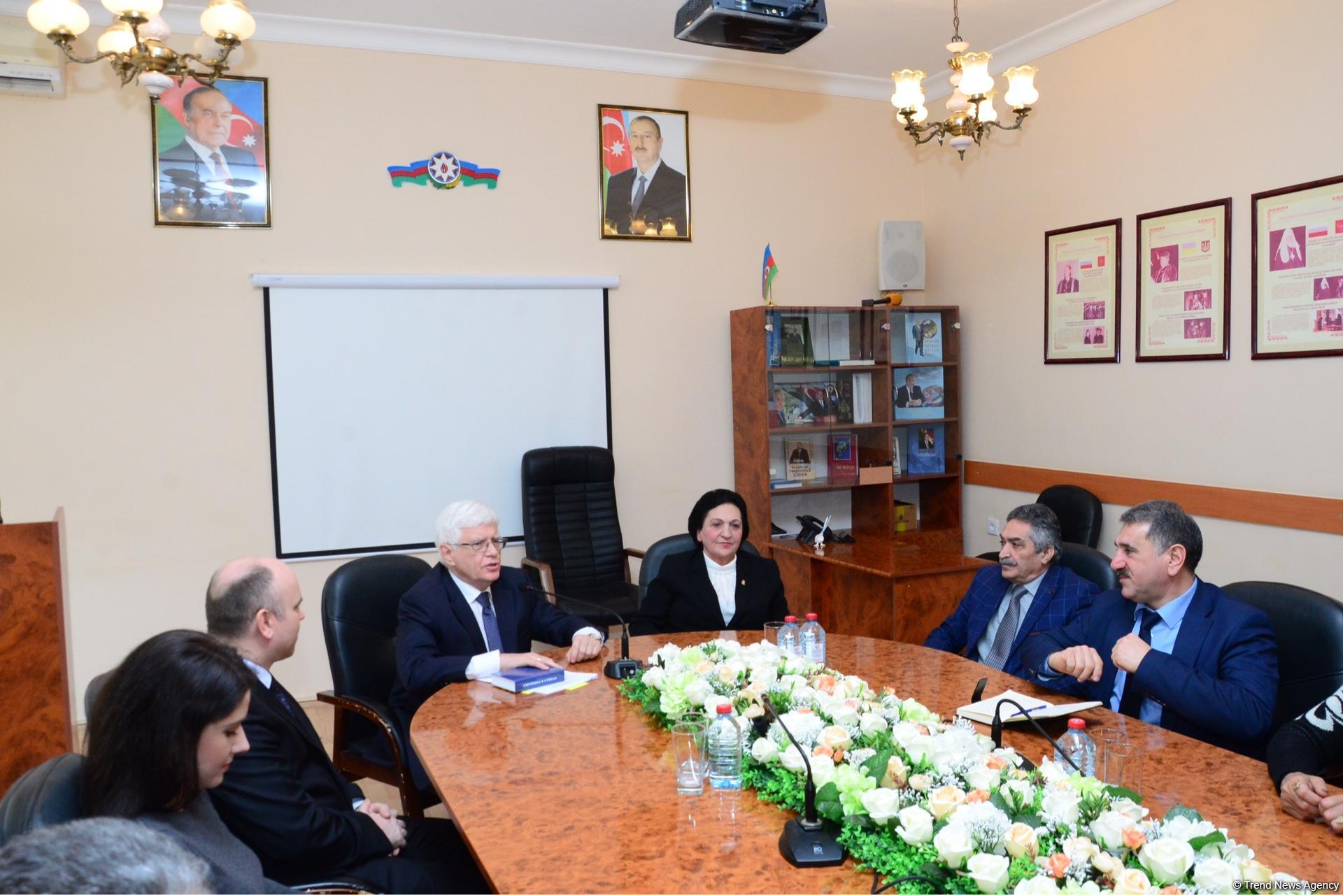 Подписание Конвенции открывает возможности для добрососедского использования ресурсов на Каспии - посол (ФОТО)