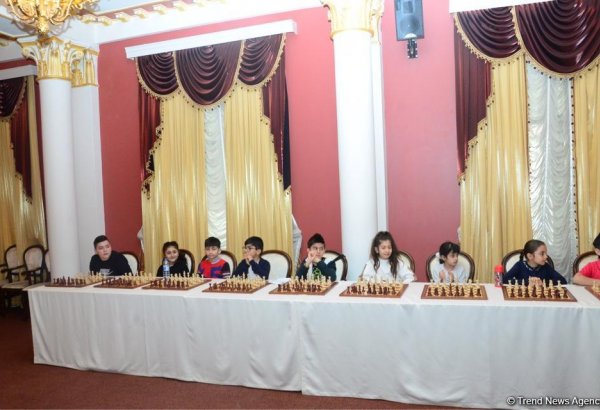 В Культурном центре СГБ Азербайджана проходит шахматный турнир "Молодежь будущего" (ФОТО)