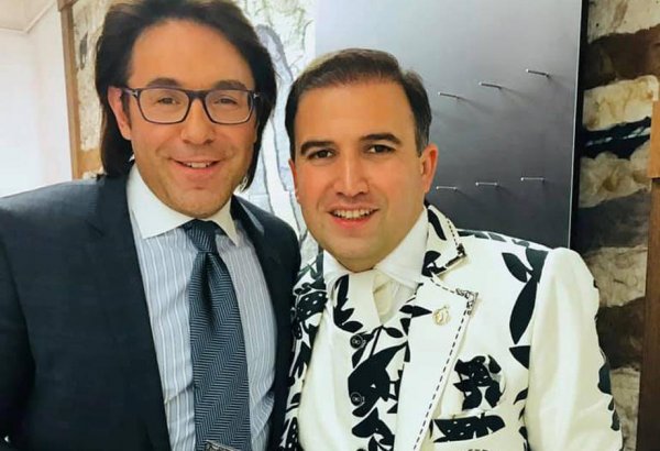 Гаджи Нуран Гусейнов создал бренд цветочных и ярких костюмов (ФОТО)