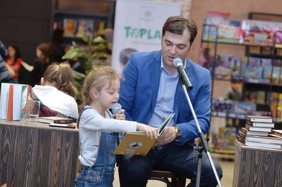 Эмин Мусеви стал добрым сказочником (ФОТО)