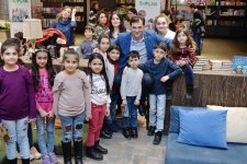 Эмин Мусеви стал добрым сказочником (ФОТО)