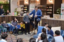 Эмин Мусеви стал добрым сказочником (ФОТО)