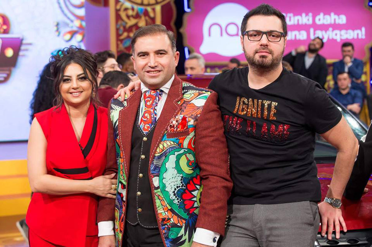 Гаджи Нуран Гусейнов создал бренд цветочных и ярких костюмов (ФОТО)