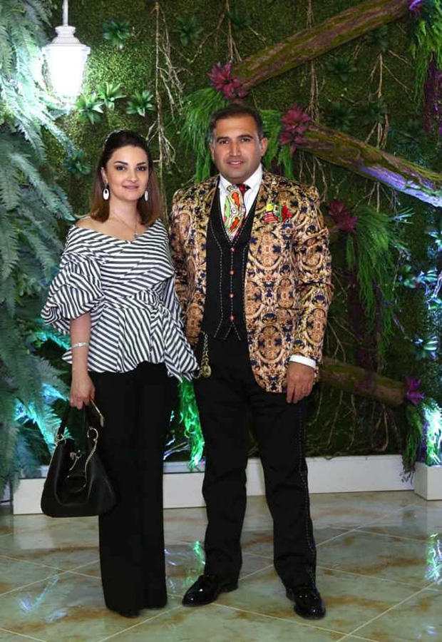 Гаджи Нуран Гусейнов создал бренд цветочных и ярких костюмов (ФОТО)