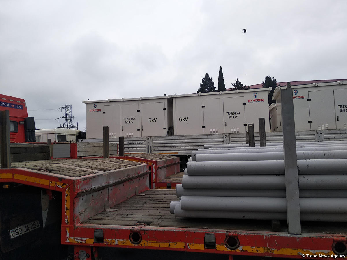 В Азербайджане модернизируют электроснабжение ряда бакинских поселков (ФОТО)