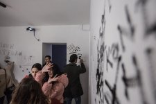 В Баку появились оригинальные инсталляции  "Перпендикулярные истины" (ФОТО)