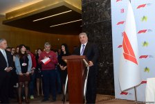 Азербайджан продлил контракт на проведение гонок "Формулы 1" (ФОТО)