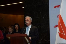 Азербайджан продлил контракт на проведение гонок "Формулы 1" (ФОТО)