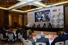 Азербайджан продлил контракт на проведение гонок "Формулы 1" (ФОТО)