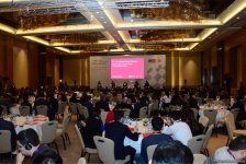 Азербайджан продлил контракт на проведение гонок "Формулы 1" (ФОТО)