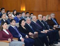 Вице-премьер Азербайджана об участии молодежи в муниципальных выборах (ФОТО)