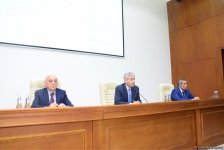 Вице-премьер Азербайджана об участии молодежи в муниципальных выборах (ФОТО)