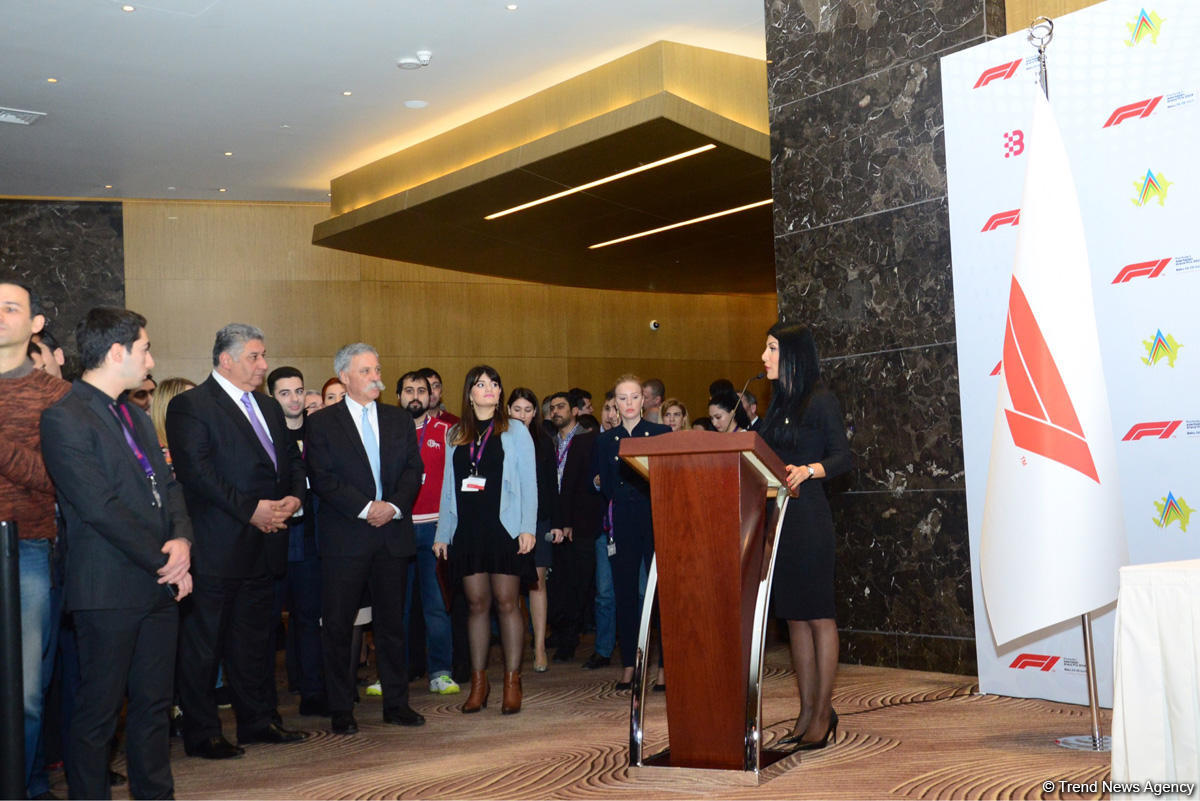 Азербайджан продлил контракт на проведение гонок "Формулы 1" (ФОТО)