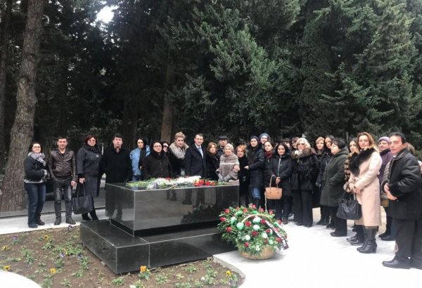 В Баку почтили память Гара Гараева (ФОТО)