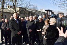 Президент Ильхам Алиев побывал в Шамахе, где произошло землетрясение (ФОТО)