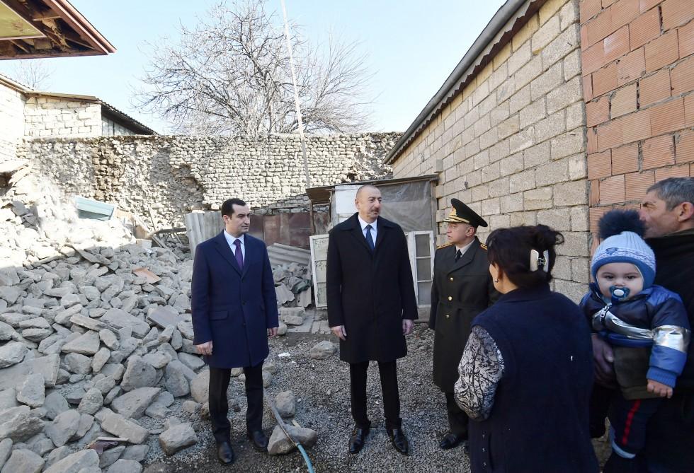 Президент Ильхам Алиев побывал в Шамахе, где произошло землетрясение (ФОТО)
