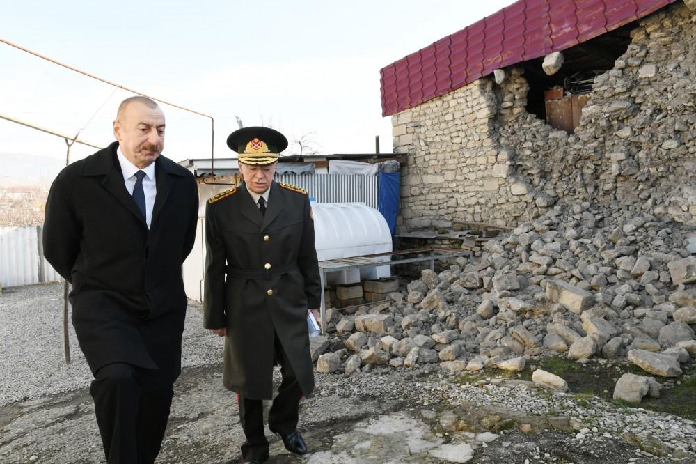 Президент Ильхам Алиев побывал в Шамахе, где произошло землетрясение (ФОТО)