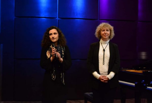 Птица Симург – из России в Азербайджан с любовью (ФОТО)