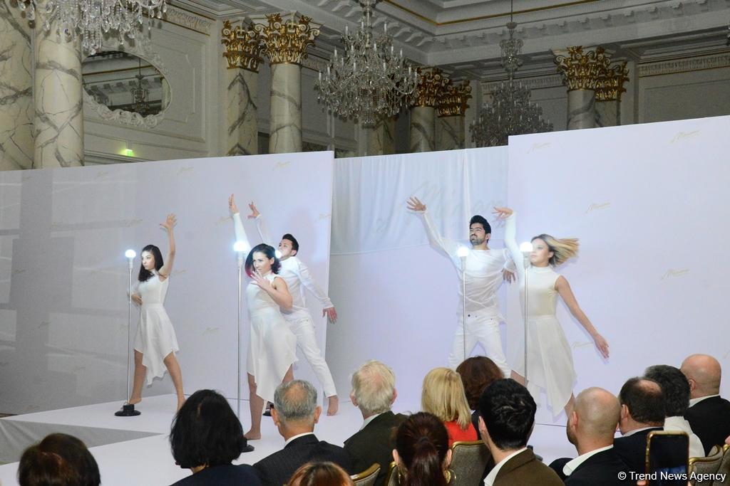 В Баку состоялась презентация бренда Mirana Atelier Alta Moda и красочное дефиле Back to Edem (ФОТО)