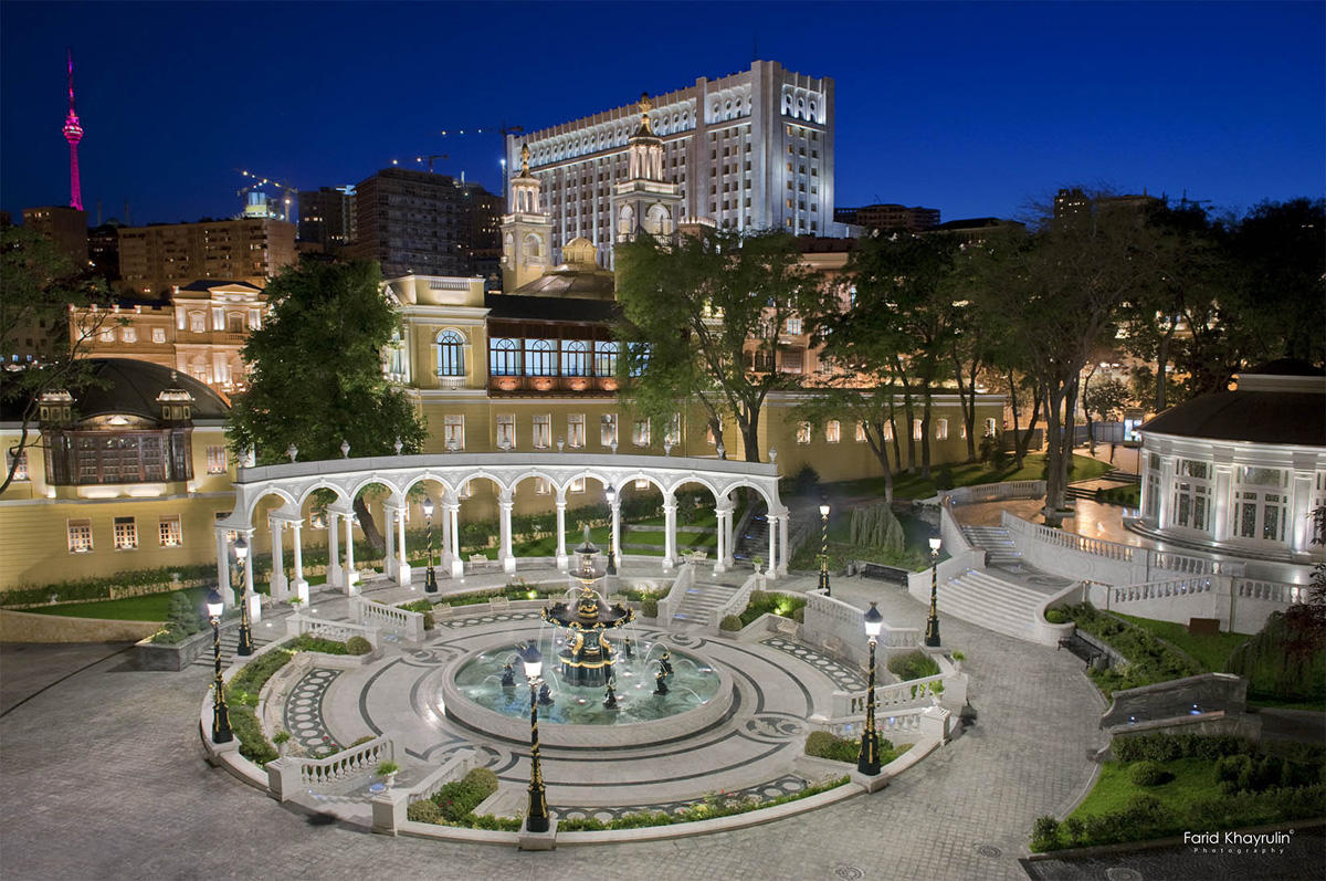 Фарид Хайрулин стал первым фотожурналистом, принятым в Союз архитекторов Азербайджана (ФОТО)