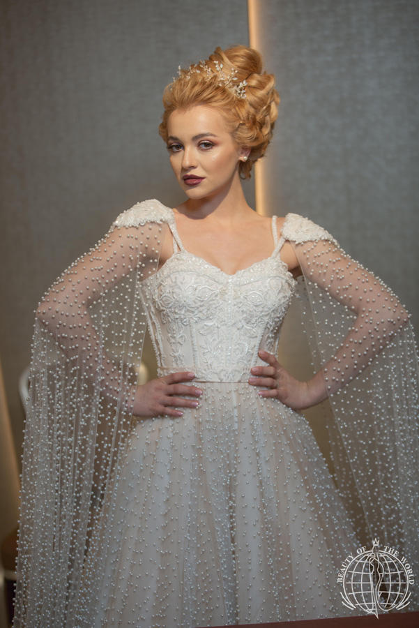 Лучшие в Баку! Определены чемпионы мира по свадебной прическе, макияжу и дизайну (ВИДЕО, ФОТО)