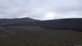 Обстановка на месте извержения грязевого вулкана в Шамахинском районе Азербайджана (ФОТО)