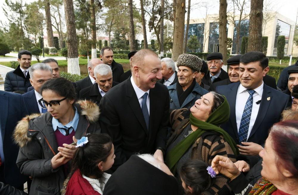 Президент Ильхам Алиев принял участие в открытии историко-краеведческого музея в Бейлагане (ФОТО)