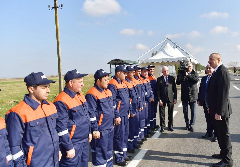 Президент Ильхам Алиев принял участие в открытии автодороги в Бейлаганском районе (ФОТО)