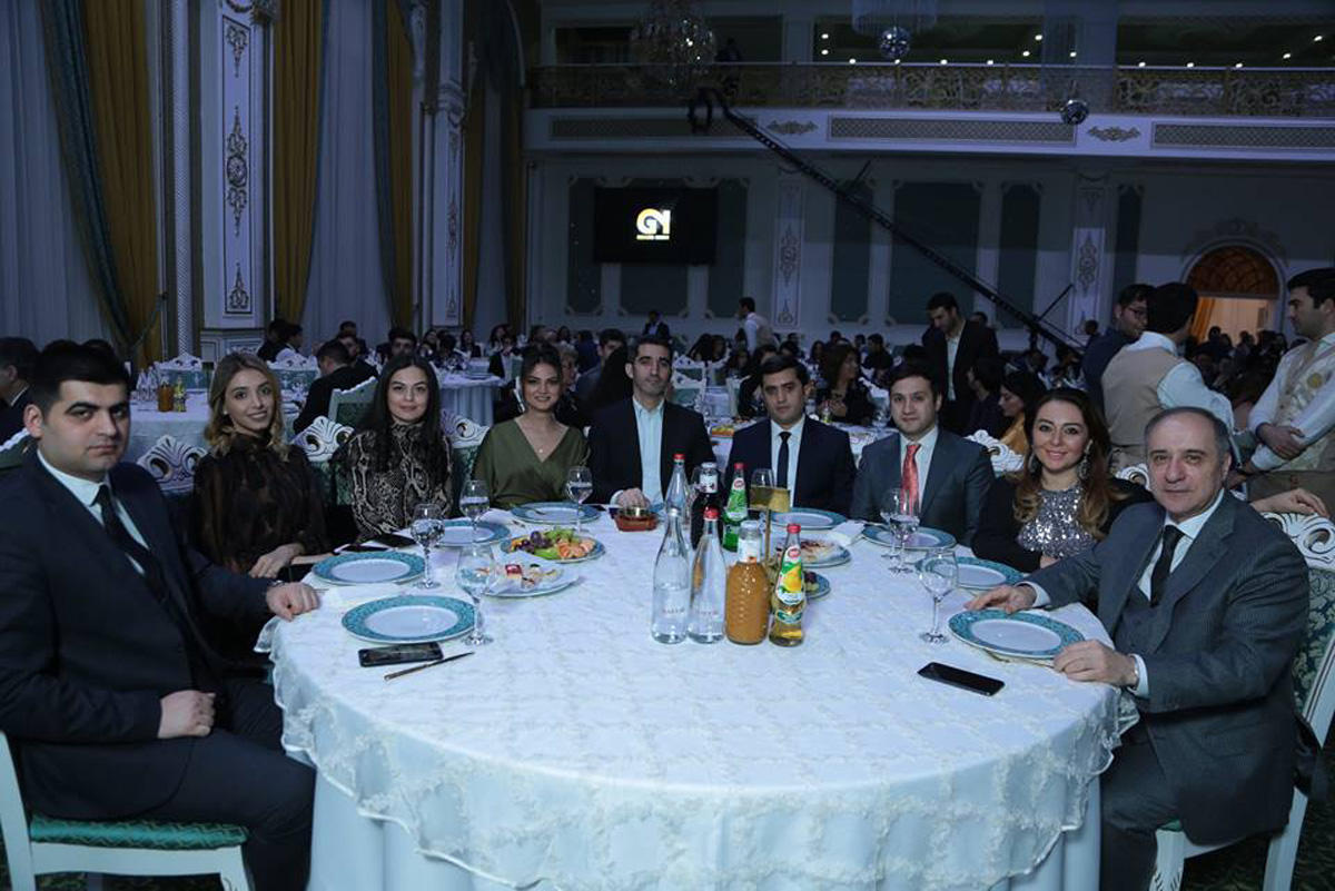 Турецкие звезды выбрали самых красивых и талантливых в Азербайджане (ФОТО)