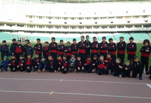 Юные футболисты совершили увлекательную экскурсию по Бакинскому Олимпийскому стадиону (ВИДЕО)