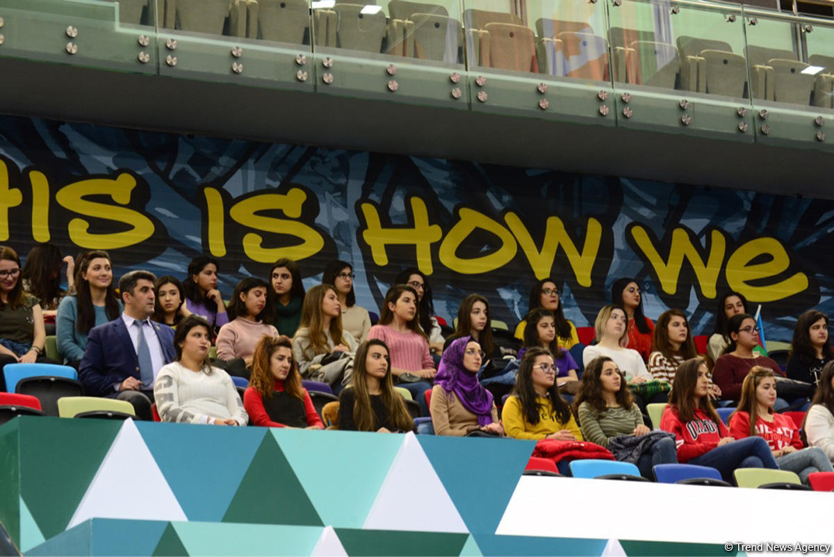 В Национальной арене гимнастики состоялась церемония открытия Кубка мира по прыжкам на батуте и тамблингу (ФОТО)