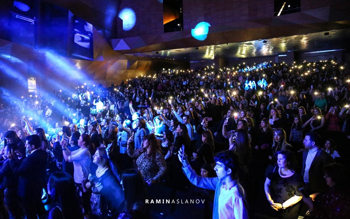 Потрясающий до глубины души концерт в Баку - Максим Фадеев, Эмин Агаларов, Molly (ВИДЕО, ФОТО)