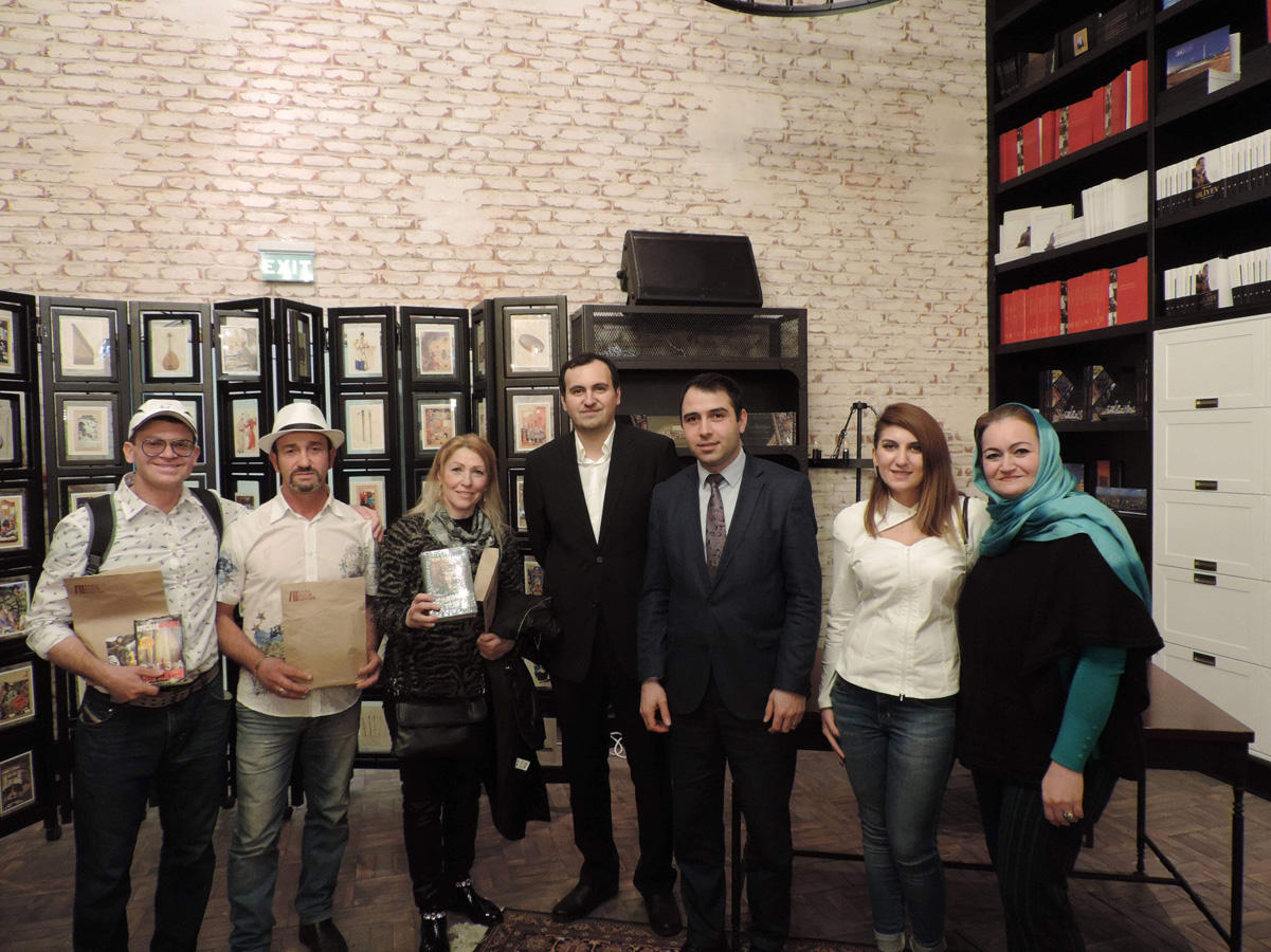 Шведский детектив в Баку - суперагенты и супермены (ФОТО)