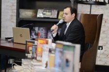 Шведский детектив в Баку - суперагенты и супермены (ФОТО)