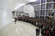 Вице-президент Фонда Гейдара Алиева Лейла Алиева приняла участие в торжественном открытии выставки российских художников-авангардистов в Баку (ФОТО)