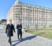 Президент Ильхам Алиев встретился на приморском бульваре Сумгайыта с жителями города (ФОТО)