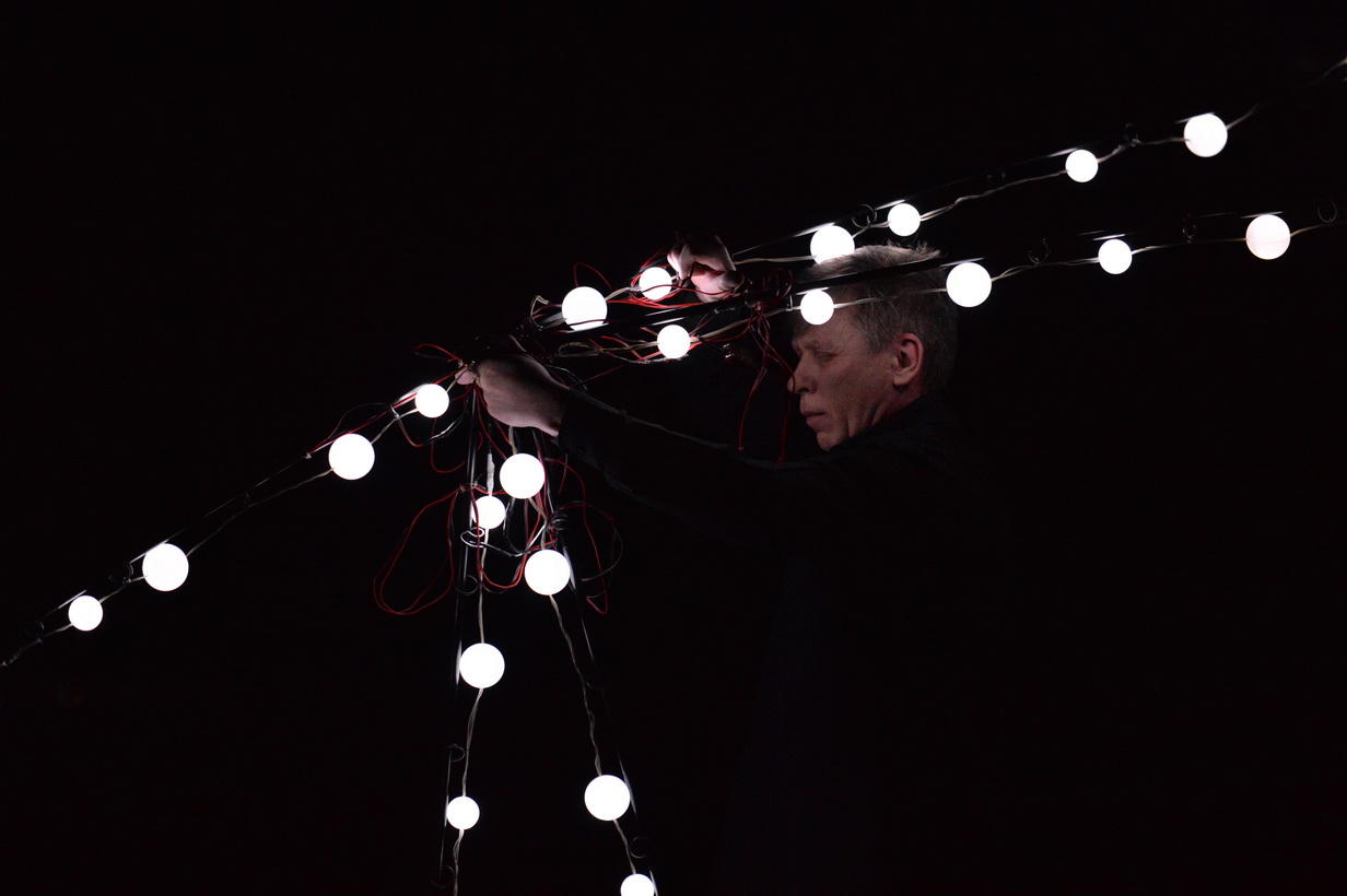 Калейдоскоп светового шоу в Баку - медузы, человечки, прикольные роботы (ФОТО)