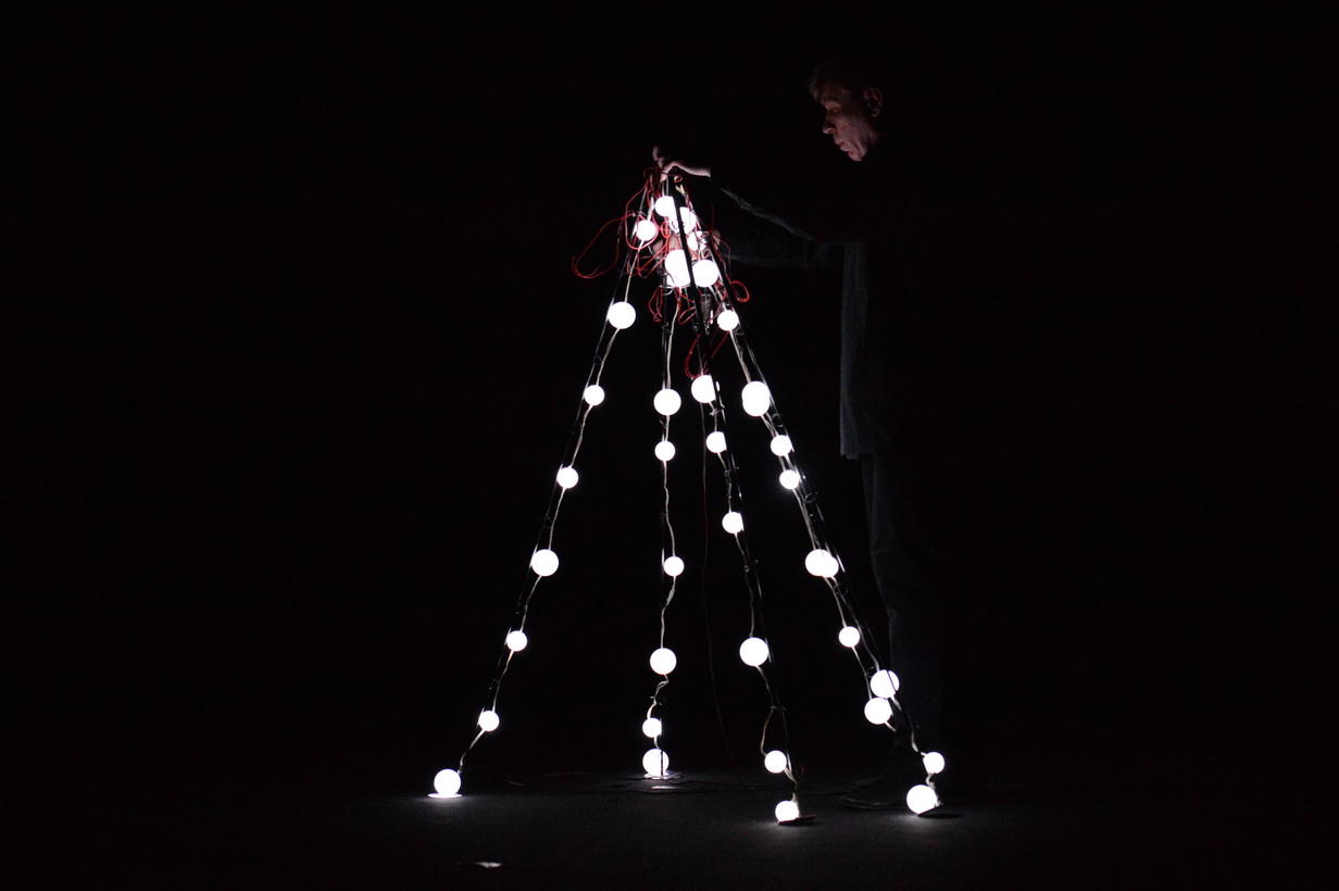 Калейдоскоп светового шоу в Баку - медузы, человечки, прикольные роботы (ФОТО)