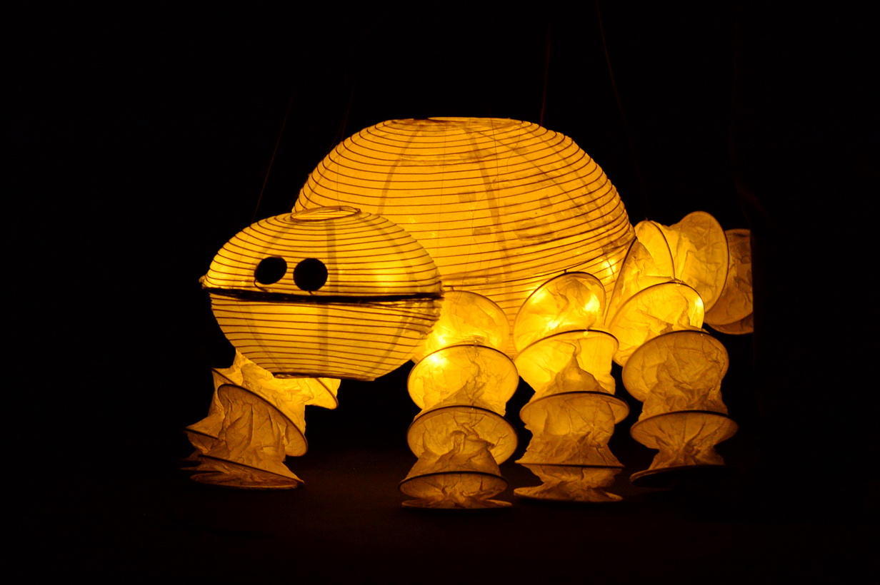 Калейдоскоп светового шоу в Баку - медузы, человечки, прикольные роботы (ФОТО)