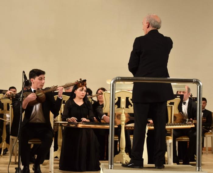 Как поддерживают молодые таланты Азербайджана (ФОТО)