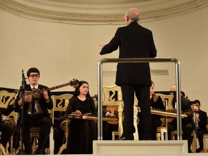 Как поддерживают молодые таланты Азербайджана (ФОТО)