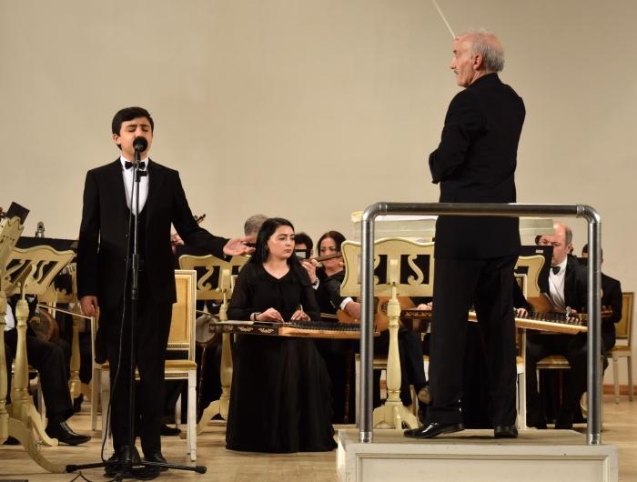 Как поддерживают молодые таланты Азербайджана (ФОТО)