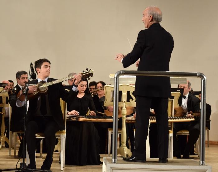 Как поддерживают молодые таланты Азербайджана (ФОТО)