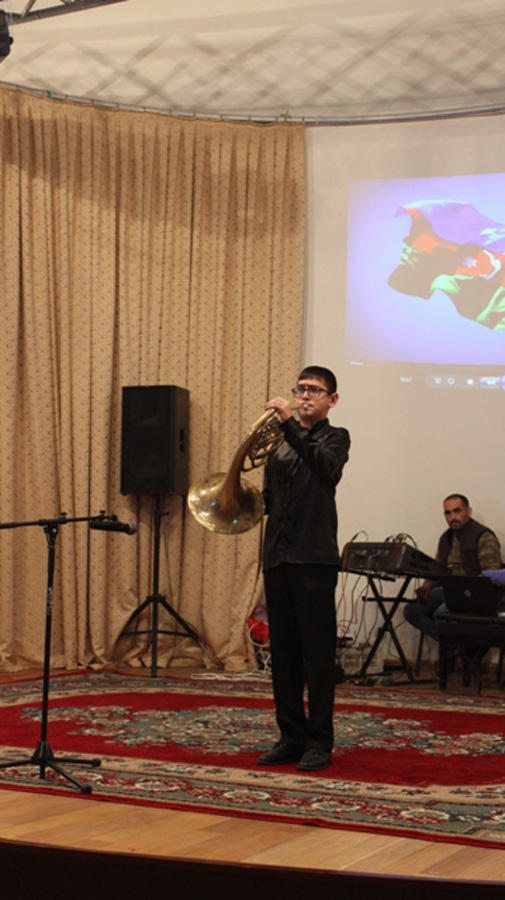 Юные музыканты выступили с концертом "Ana Vətən" (ФОТО)