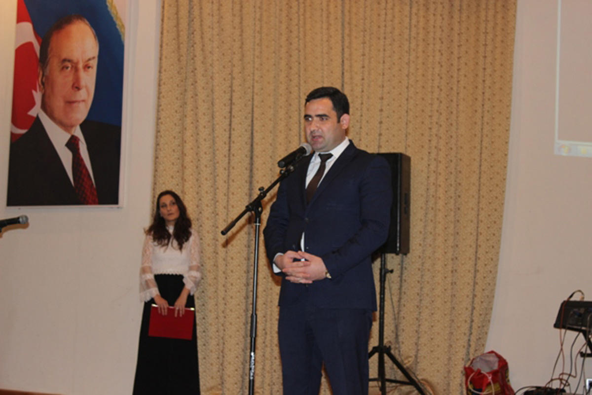 Юные музыканты выступили с концертом "Ana Vətən" (ФОТО)