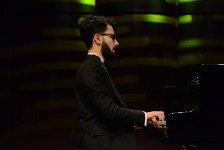 Каскады аккордов оживали... - триумф музыки в Баку (ФОТО)