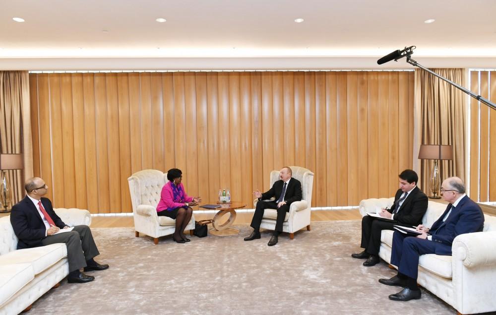 Президент Ильхам Алиев встретился с региональным директором ВБ по Южному Кавказу (ФОТО)